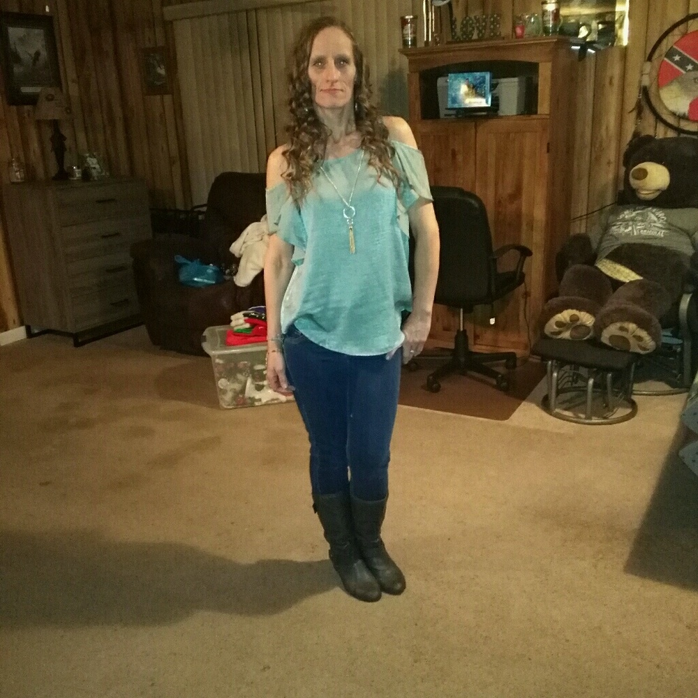 Meet your Posher, Lori